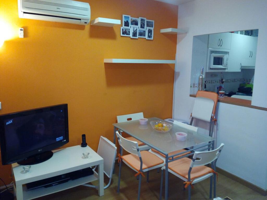 Apartamentos Bahia De Huelin Malaga Bagian luar foto