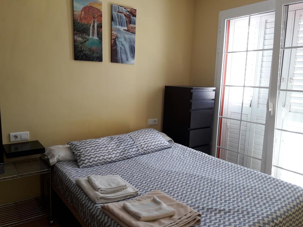 Apartamentos Bahia De Huelin Malaga Bagian luar foto