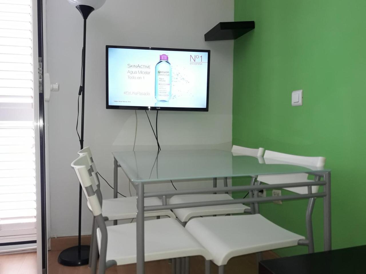 Apartamentos Bahia De Huelin Malaga Bagian luar foto